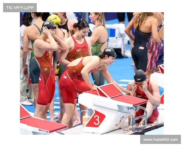 中国女子4x200米自由泳接力勇夺铜牌 李冰洁末棒全力追击遗憾未能逆袭 中国女子4x200米自由泳接力勇夺铜牌 李冰洁末棒全力追击遗憾未能逆袭